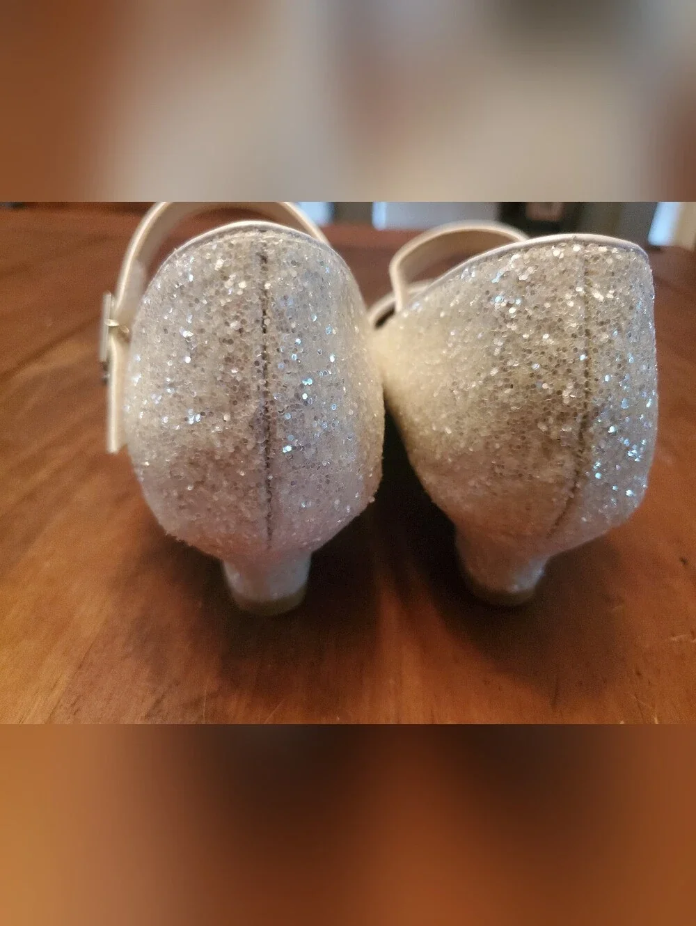 Girls Glitter Mary Jane Dress Shoes in Champagne
